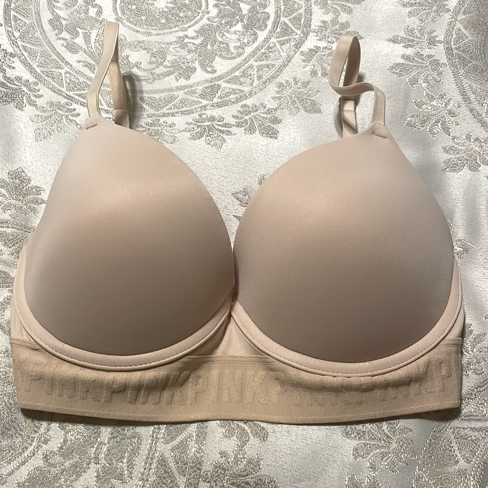 NWOT PINK t-shirt bra new